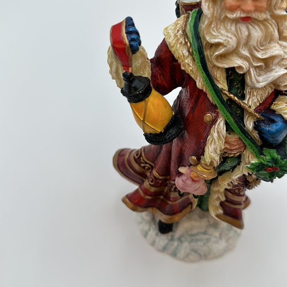 Holiday Expressions Santa Figurine. Vintage 1998 Resin Santa with Bag of Toys - Picture 10 of 16